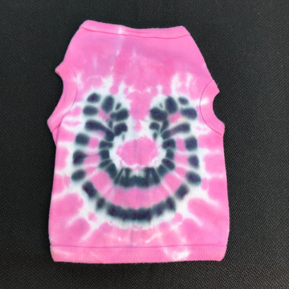 NWOT Custom Tie-Dyed Lucky Horseshoe Doggie Tee